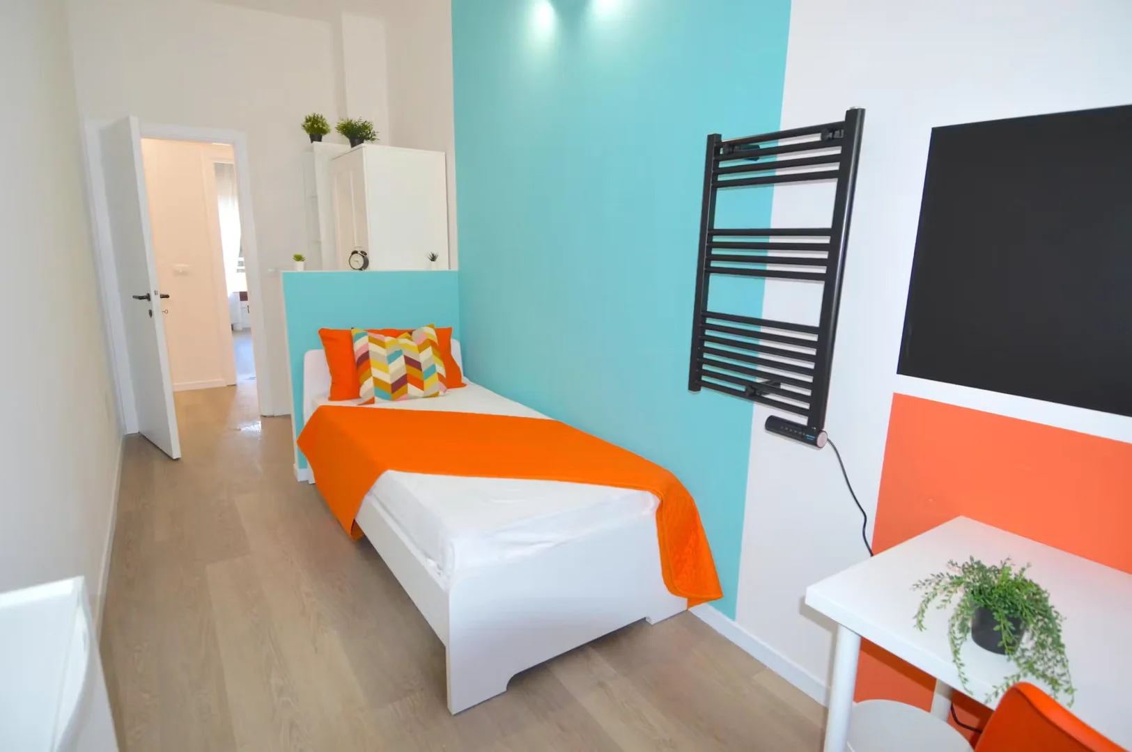 Quarto de estudante funcional perfeito para estudar em