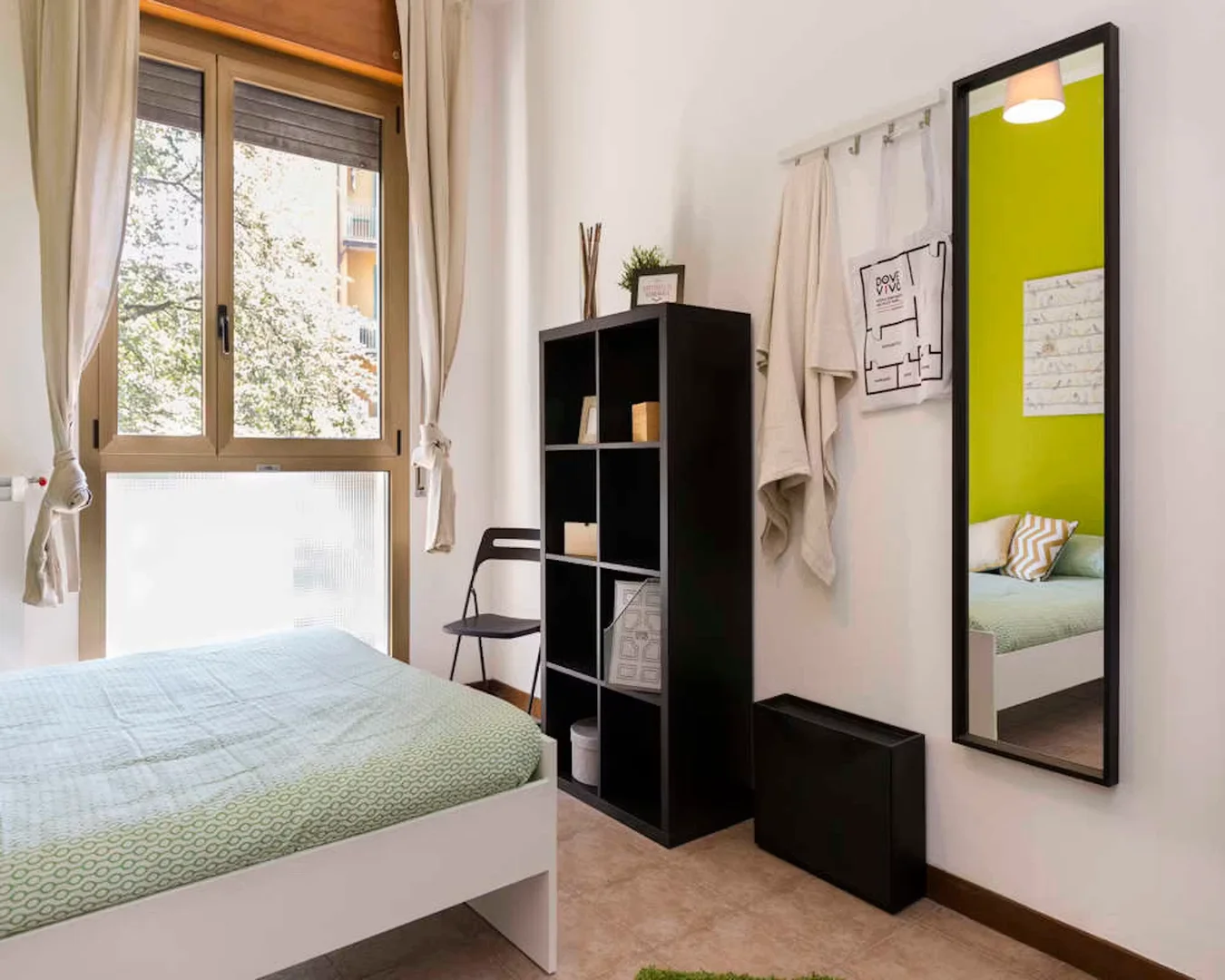 Komfortables und geräumiges Studentenzimmer in 