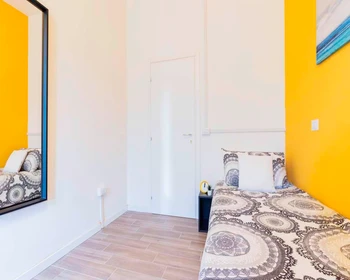 Chambre à louer dans un appartement en colocation à Bologne