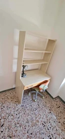 Room for rent in a shared flat in Sassari