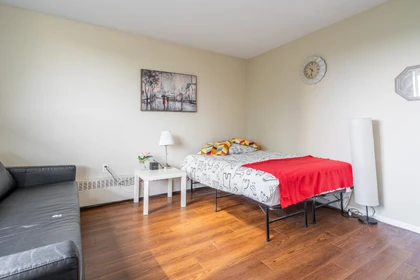 Zimmer mit Doppelbett zu vermieten Toronto