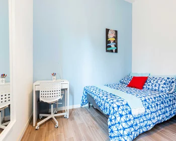 Private room at Viale Alfredo Oriani, image 3 of 18