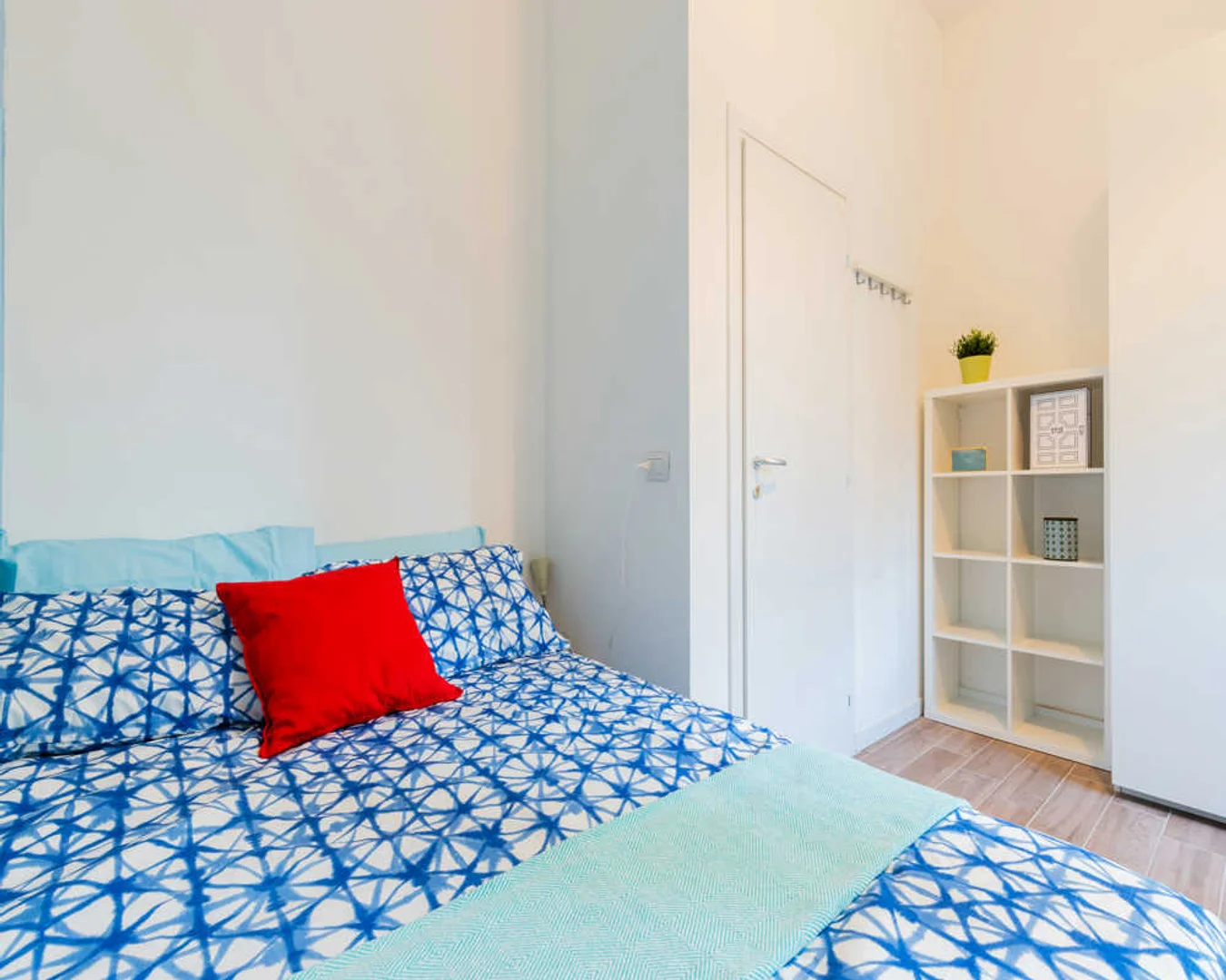 Budget-friendly student room close to campus in
