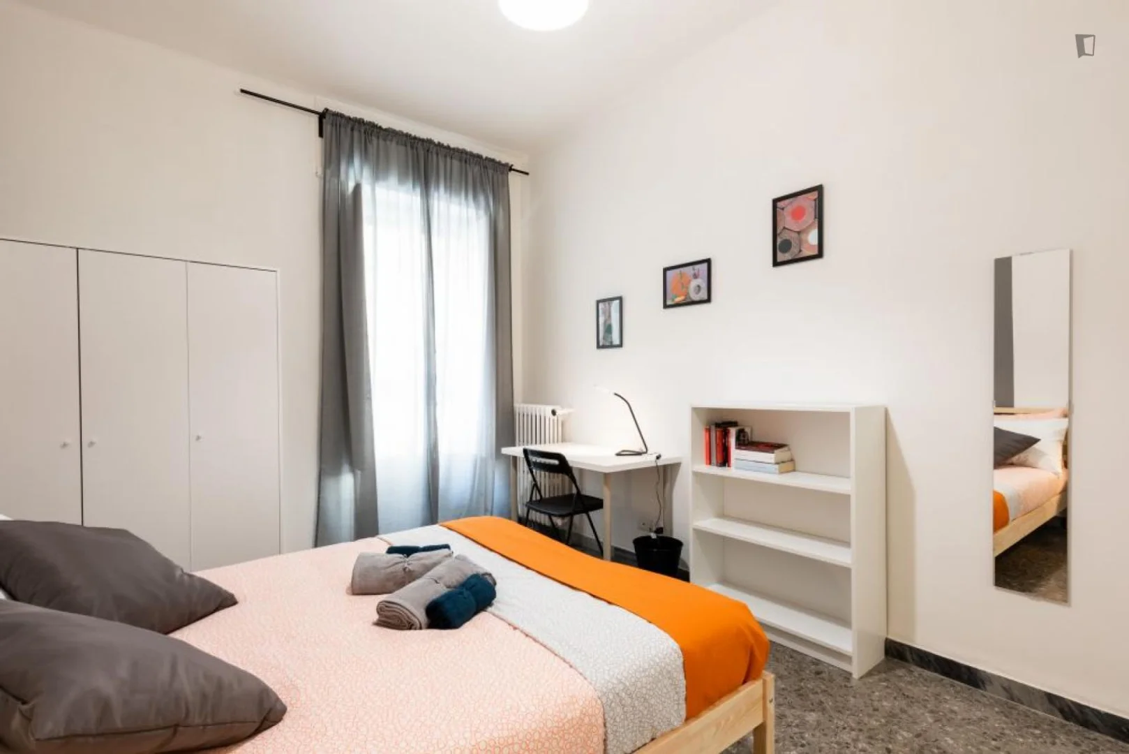 Bezahlbares Zimmer für Studenten mit ausreichender Beleuchtung in 