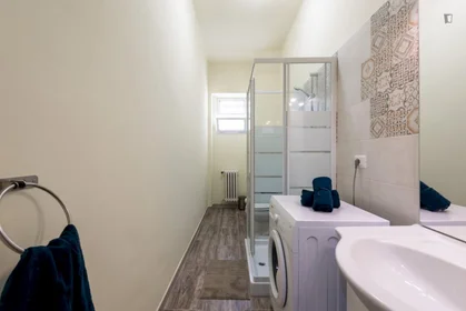 Habitación privada en Via Saverio Costantino, imagen 10 de 14