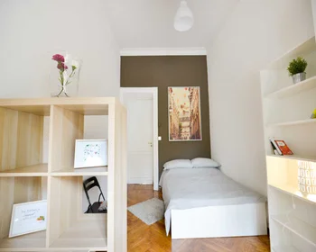 Cheap private room in {area}