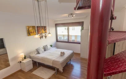 Quarto barato em {area}