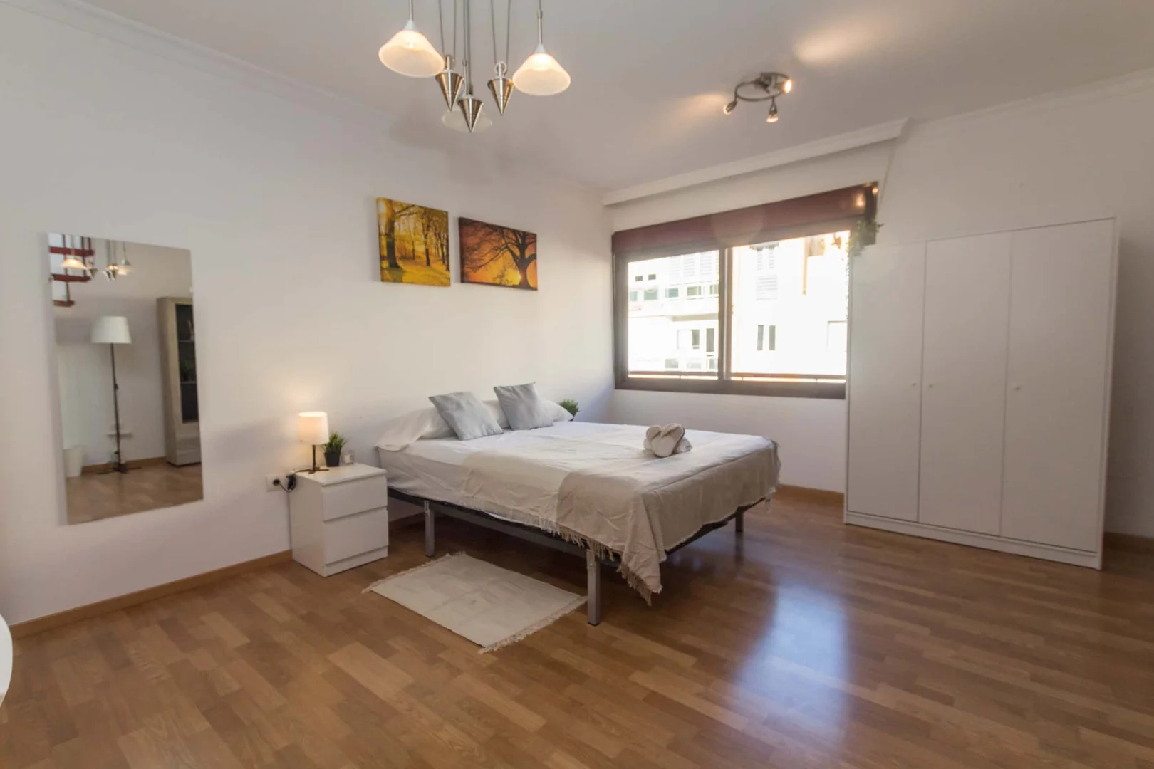 Quarto de estudante económico com localização conveniente em