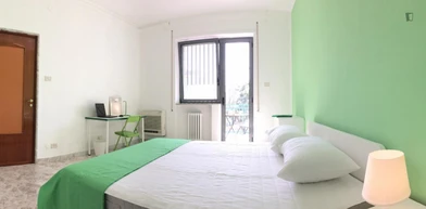 Renting rooms by the month in Bari