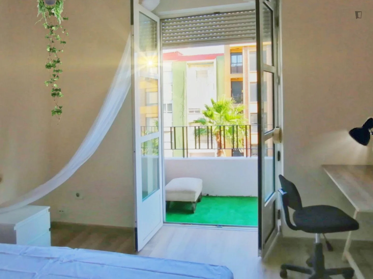 Habitación en apartamento estudiantil en alquiler en , completamente amueblado