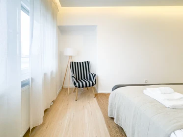 Zimmer mit Doppelbett zu vermieten Ludwigshafen Am Rhein
