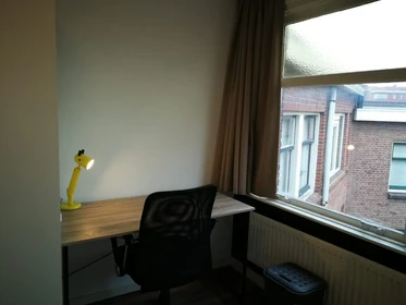 Chambre à louer dans un appartement en colocation à Rotterdam