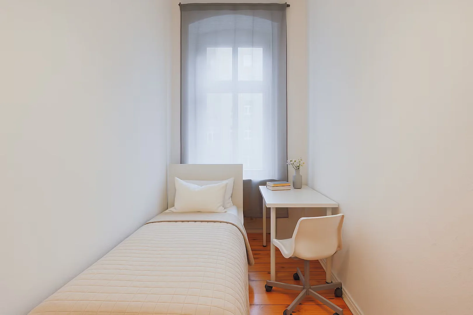 Confortevole e spaziosa stanza per studenti in 
