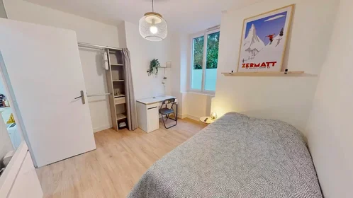 Habitación privada en Rue Pasteur, , imagen 1 de 10