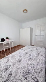 Chambre à louer dans un appartement en colocation à cartagena