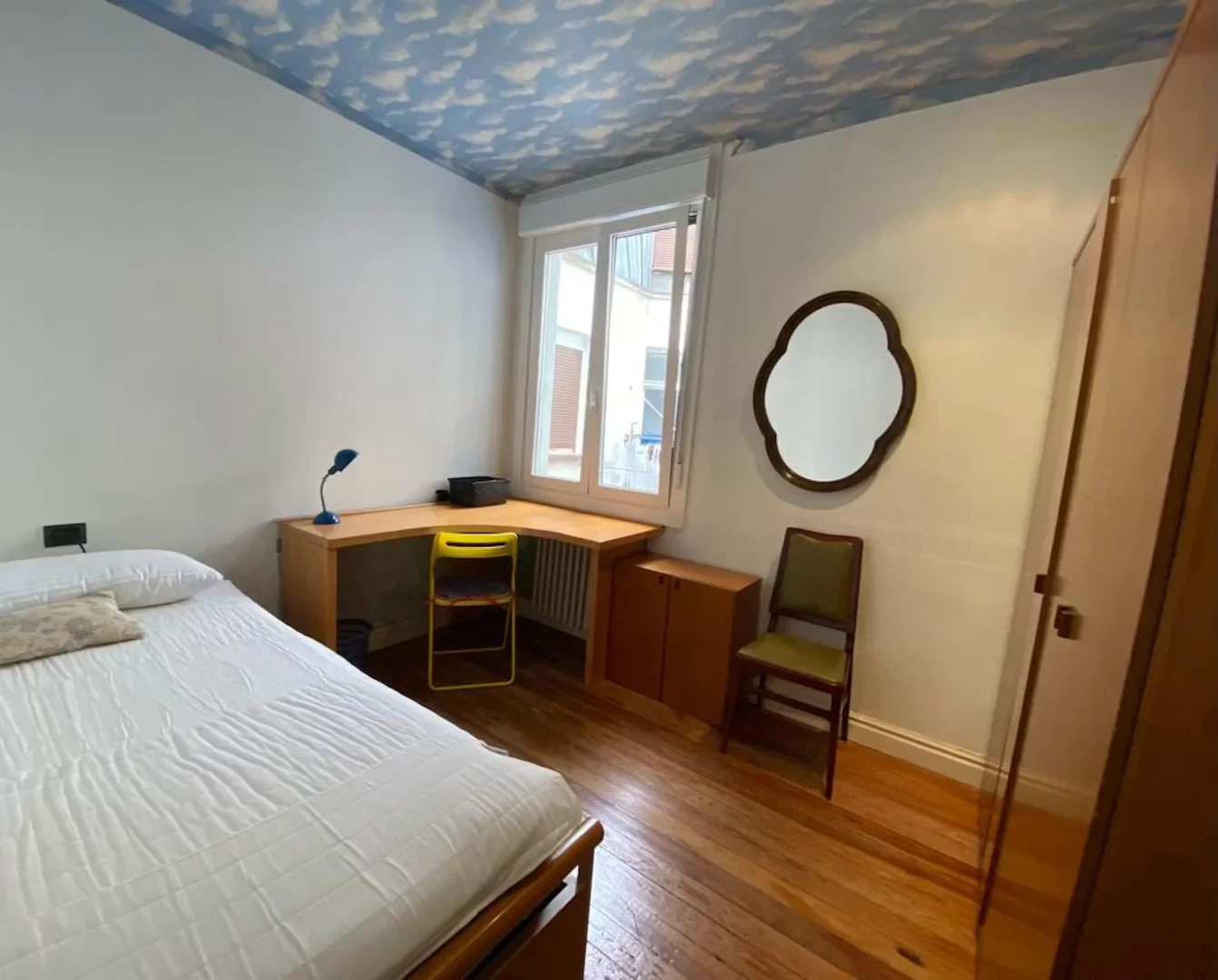 Habitación para estudiantes en  con modernas comodidades