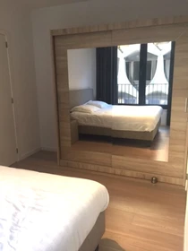 Alojamiento con 3 habitaciones en Bruxelles/bruselas