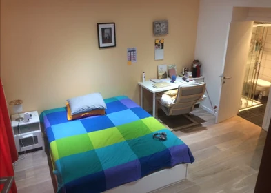 Alquiler de habitación en piso compartido en Schaerbeek