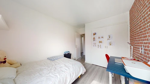 Room for rent in a shared flat in Angers