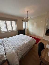 London de çift kişilik yataklı kiralık oda