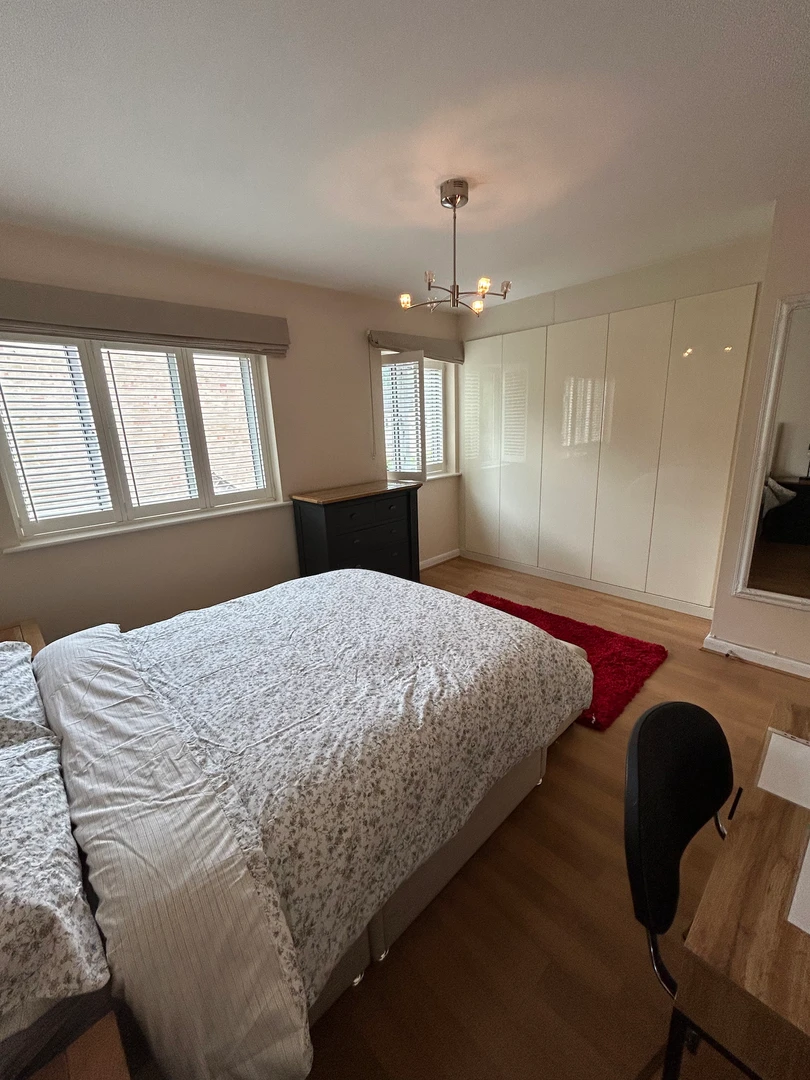 Picture of Private room at 14 Bankside Avenue, London, Greater London, SE13 7BD