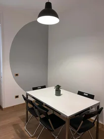 Özel oda konumu Via Mantova, 24, 25123 Brescia BS, Italy, 18 21 görüntüsü
