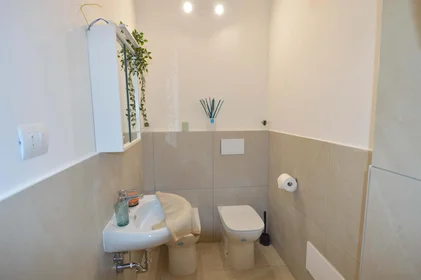 Privatzimmer in der Via Sante Fattori, 26A, 41124 Modena MO, Italy, bild 14 von 19