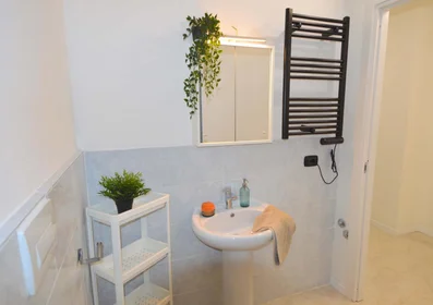 Privatzimmer in der Via Sante Fattori, 26A, 41124 Modena MO, Italy, bild 9 von 19