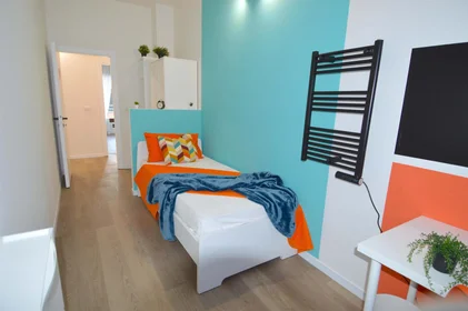 Privatzimmer in der Via Sante Fattori, 26A, 41124 Modena MO, Italy, bild 2 von 20