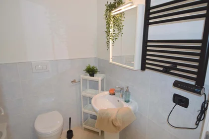 Privatzimmer in der Via Sante Fattori, 26A, 41124 Modena MO, Italy, bild 19 von 20