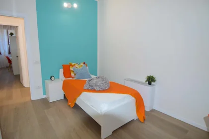 Privatzimmer in der Via Sante Fattori, 26A, 41124 Modena MO, Italy, bild 2 von 20