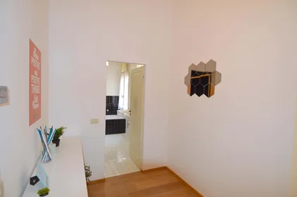 Privatzimmer in der Corso Canalgrande, 16, 41121 Modena MO, Italy, bild 21 von 23