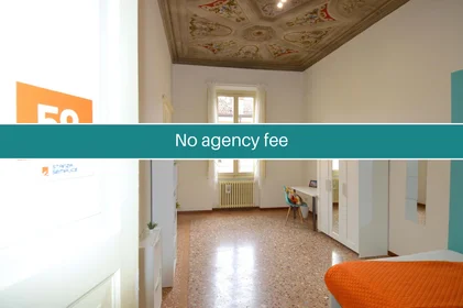 Quarto privado em Corso Canalgrande, 16, 41121 Modena MO, Italy, imagem 1 de 23