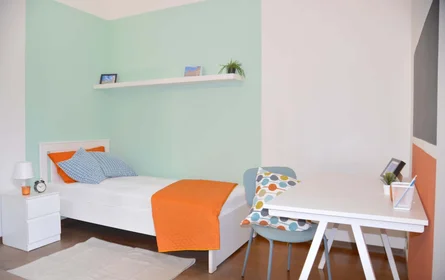 Privatzimmer in der Piazzale Risorgimento, 12, 41121 Modena MO, Italy, bild 4 von 23