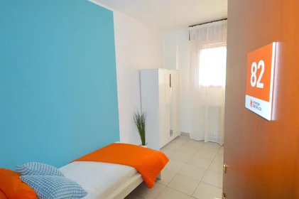Prywatny pokój Via Adolfo Venturi, 70, 41124 Modena MO, Italy, obraz 2 21