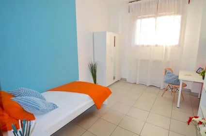 Prywatny pokój Via Adolfo Venturi, 70, 41124 Modena MO, Italy, obraz 4 21