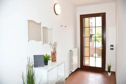 Quarto privado em Via Filippo Turati, 30, 41122 Modena MO, Italy, imagem 21 de 23
