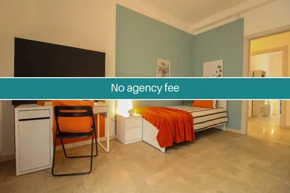 Habitación privada en Via Bligny, 15, 25133 Brescia BS, Italy, imagen 1 de 28