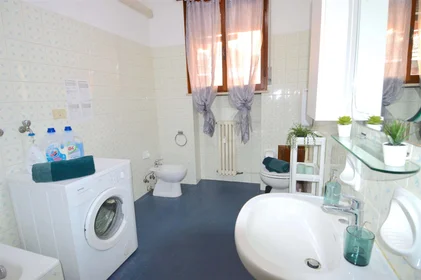 Prywatny pokój Via Pietro Giardini, 20, 41124 Modena MO, Italy, obraz 5 16