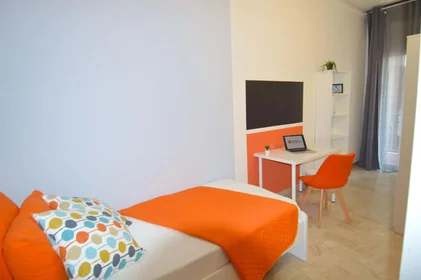 Prywatny pokój Via Pietro Giardini, 20, 41124 Modena MO, Italy, obraz 3 17