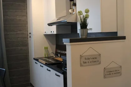 Habitación privada en Viale Europa, 72, 25133 Brescia BS, Italy, imagen 12 de 23