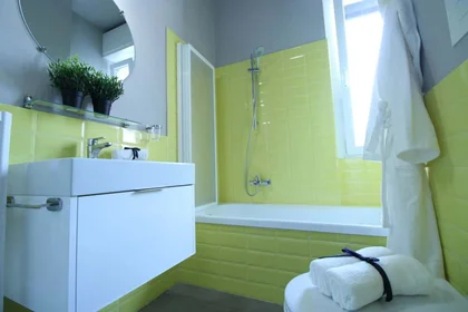 Chambre privée à Via Antonio Schivardi, 62, 25123 Brescia BS, Italy, image 15 de 20