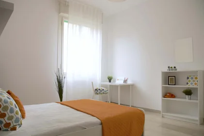 Habitación privada en Via Ermete Zacconi, 12, 40127 Bologna BO, Italy, imagen 24 de 24