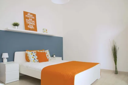 Habitación privada en Via Ermete Zacconi, 12, 40127 Bologna BO, Italy, imagen 19 de 24