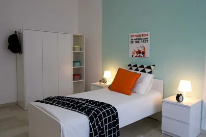 Chambre privée à Via Giacomo Ciamician, 4, 40127 Bologna BO, Italy, image 5 de 38