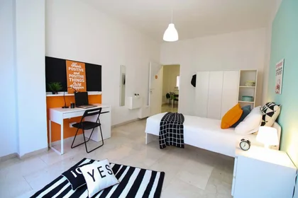 Chambre privée à Via Giacomo Ciamician, 4, 40127 Bologna BO, Italy, image 9 de 38