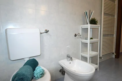 Privatzimmer in der Via Marzabotto, 72, 41125 Modena MO, Italy, bild 23 von 23