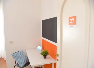 Privatzimmer in der Viale Ciro Menotti, 52, 41121 Modena MO, Italy, bild 3 von 27