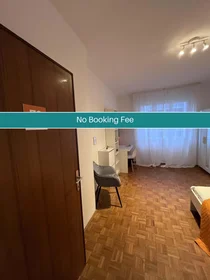 Quarto privado em Viale Verona, 65, 38123 Trento TN, Italy, imagem 1 de 10