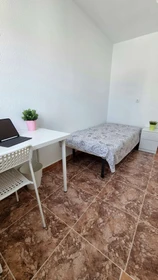 Habitación en alquiler con cama doble Cartagena